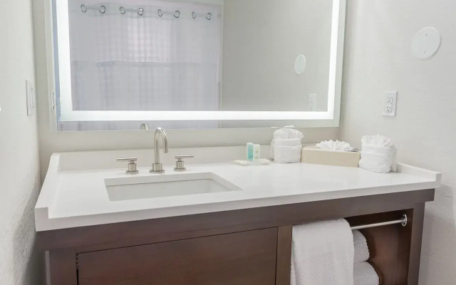 DoubleTree by Hilton Hotel Nanuet