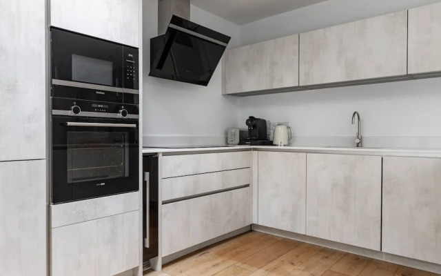 Priory Road III by Onefinestay