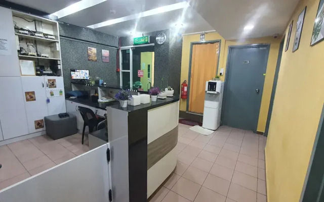 OYO 90798 Two Two Inn