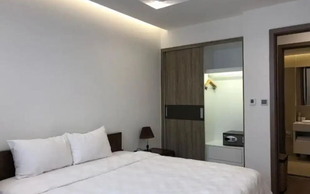 Metropolis Apartment