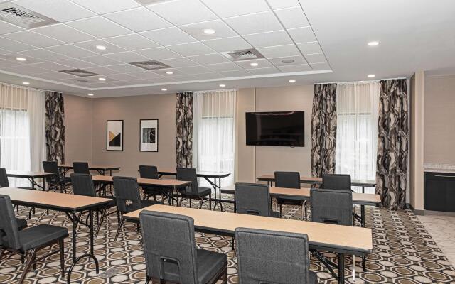 Hampton Inn & Suites Charlotte Steele Creek