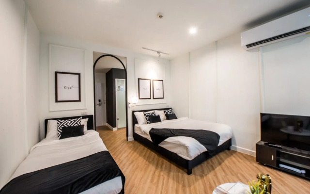 Theme Boutique Hotel