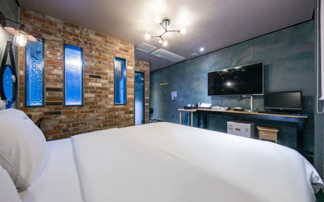 Asan For You Self Check-in Motel