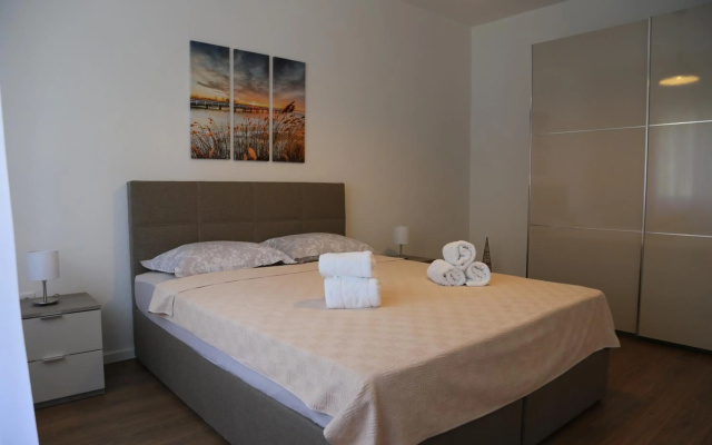 Garden House Apartment