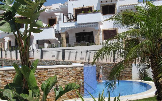 Azul Beach Apartments - Marholidays