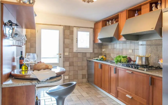 VILLA NINFEO 12&2, Emma Villas