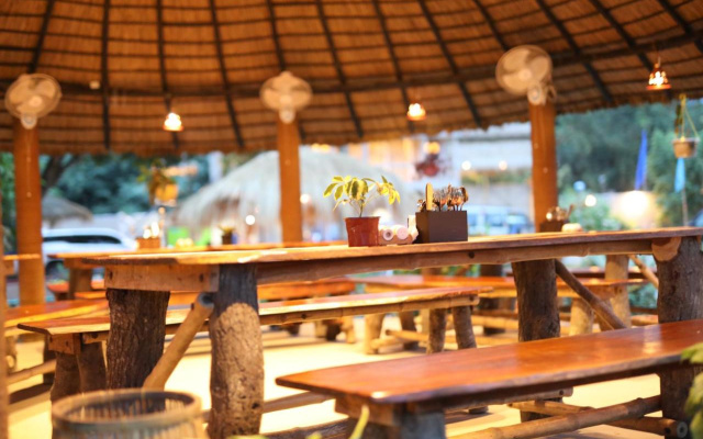 POP 83118 Banabithi Resort