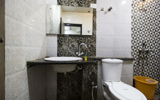 Rs Residency by OYO Rooms