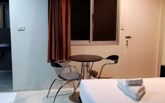 Orm Thong Apartment - SHA Plus