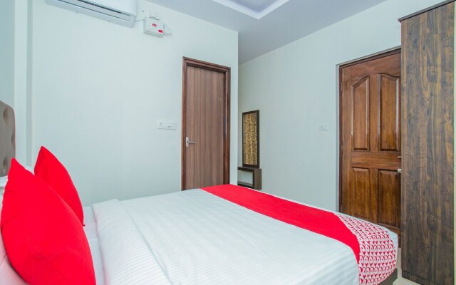 OYO 16939 Ne Westend Suites