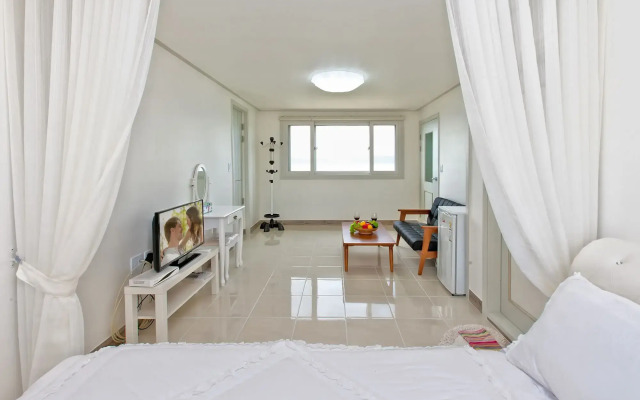 Naerimong Beach Pension