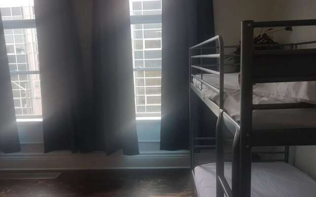 Wander - Downtown London