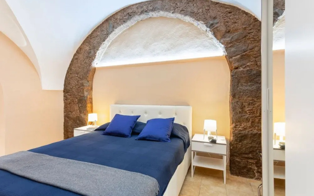 Cerami Studio Flat