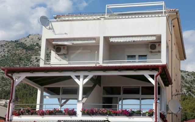 Apartment Trošelj