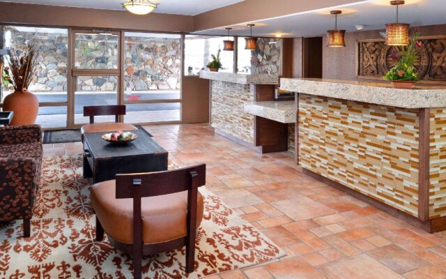 Magnuson Hotel Papago Inn