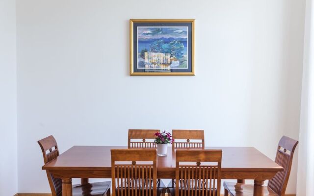 Hedera Estate, Hedera A27