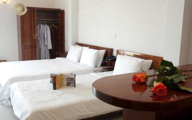 Da Nang Beach Hotel – Guest Rooms – Da Nang