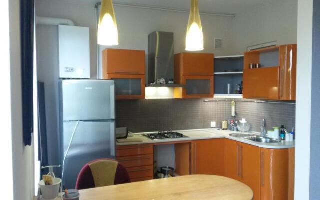 Dupleks V Starom Batumi S Vidom Na Cerkov