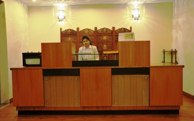 Hotel Emarald
