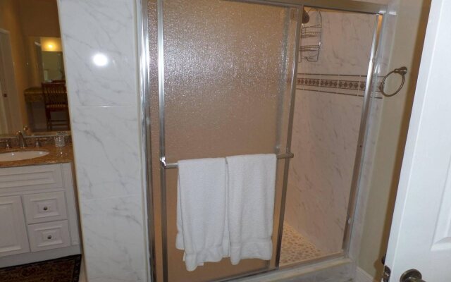 Luxurious Romantic Suite Kensington