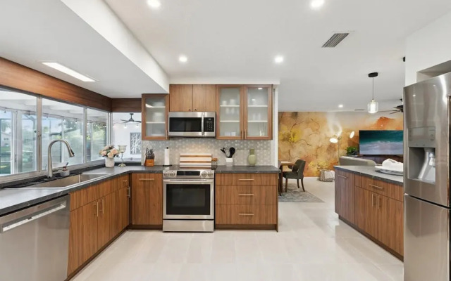307 Brightwaters Dr