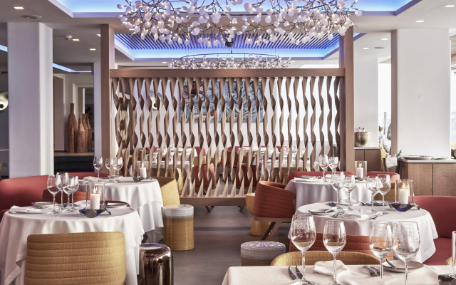 Myconian Korali Relais & Chateaux Hotel