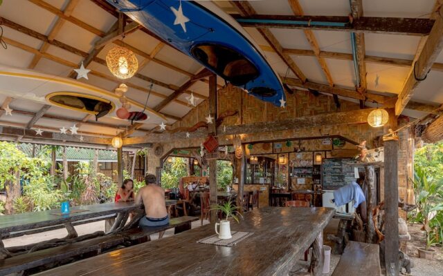 ZEN Rooms Garden Beach Siargao