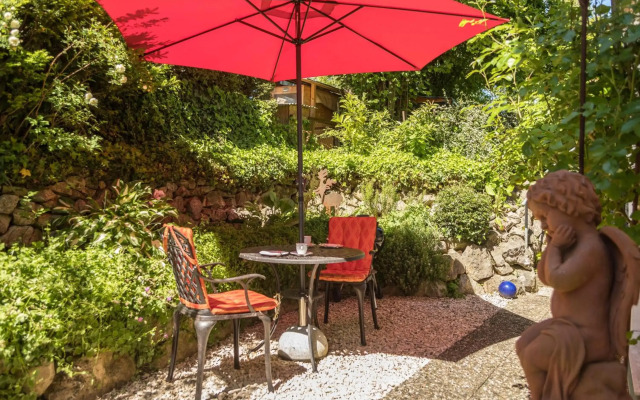 Haus Sonnenschein Gartentraum