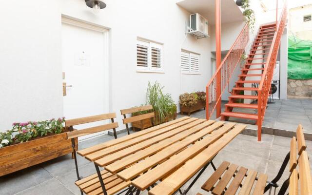 AirTLV - HaHagmon Apartments