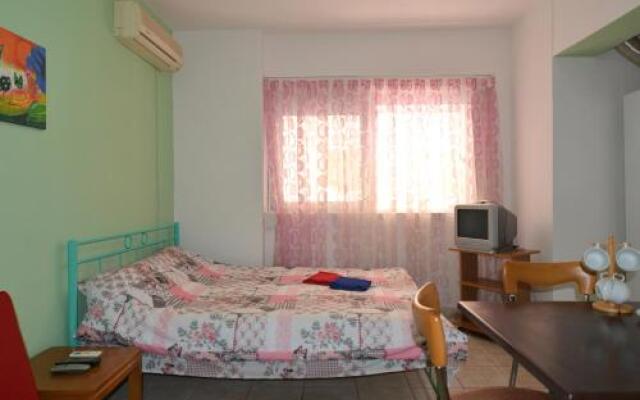 Economy Studio Apartments