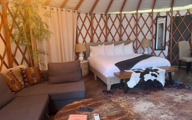 Escalante Yurts