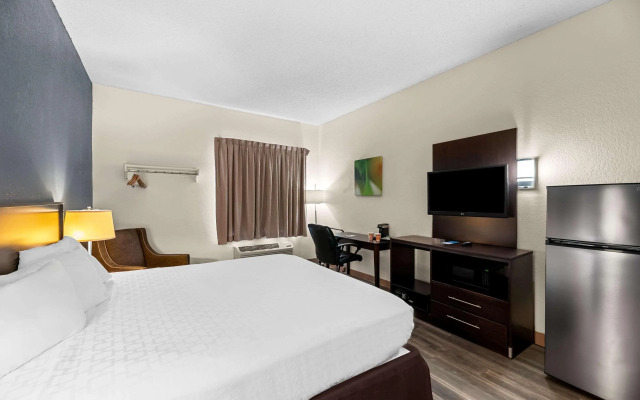Townhouse Orlando West (ex.Red Roof Inn Orlando West - Ocoee)