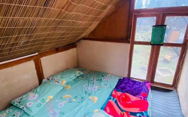 Zevibes Cafe & Homestay