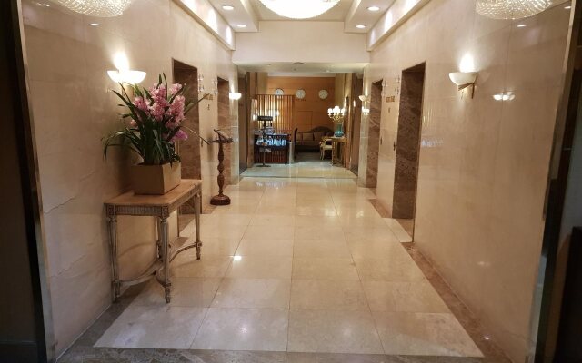 Solium Business Hotel