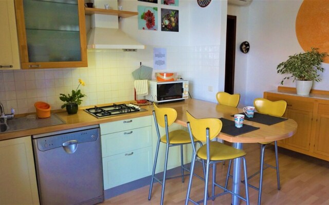 Lovely Apartment With Garden and Terrace