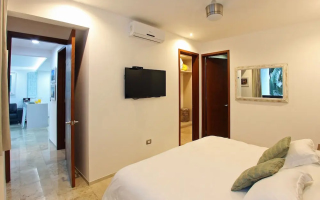 Menesse on the Beach