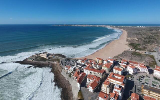 Surf and Stones Apartment