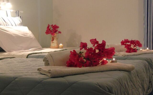 Kavos Bay Seafront Hotel