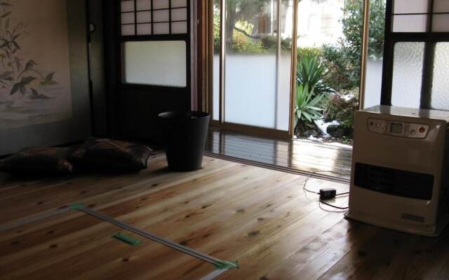 Satoyama Guest house COUTURE - Hostel