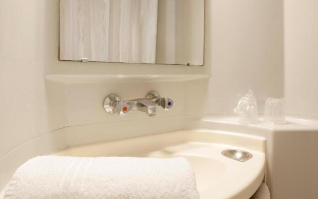 Premiere Classe Orange