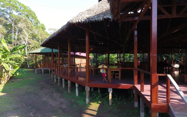 Ñape Lodge