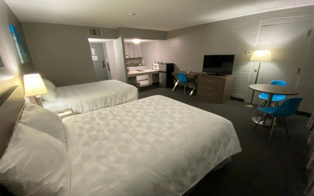 Travelodge by Wyndham Grande Prairie