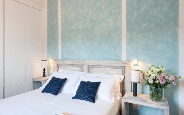 Terrace apt in Piazza Strozzi-center of Florence