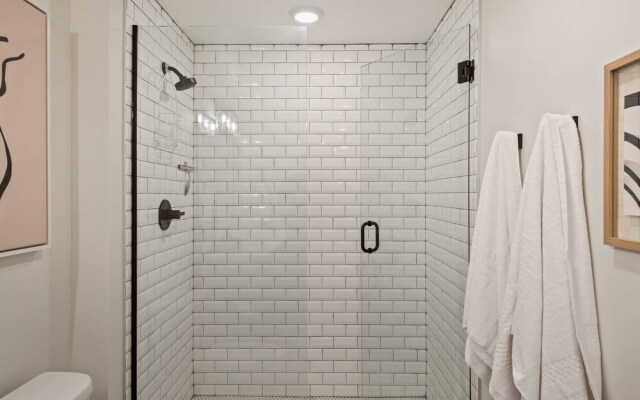 Palm Cove 2 Bedroom Condo