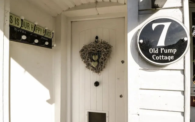 Old Pump Cottage