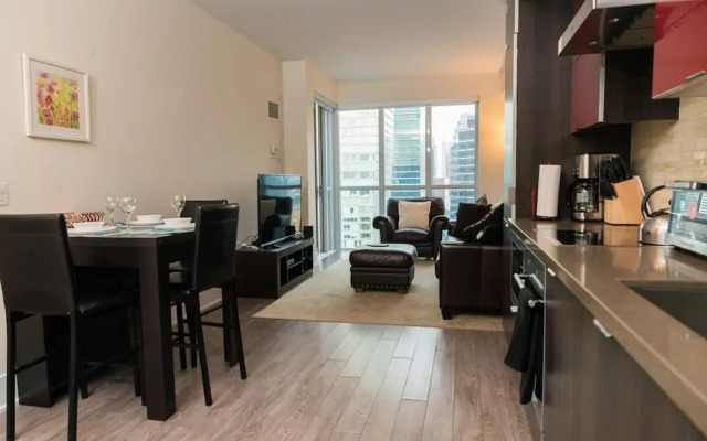 Sarkar Suites - CN Tower Rogers Centre