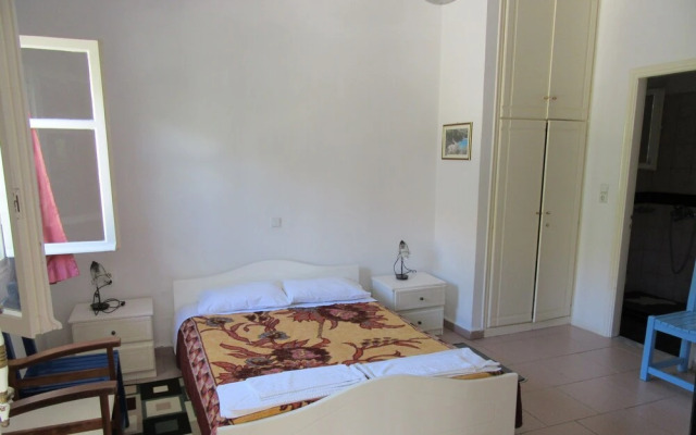 Stathoula's Studios Meganisi