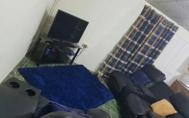 Criss Cross Visitor's Accommodation