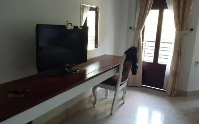 Huyen Trang 1 Hotel Hue - by BAY LUXURY