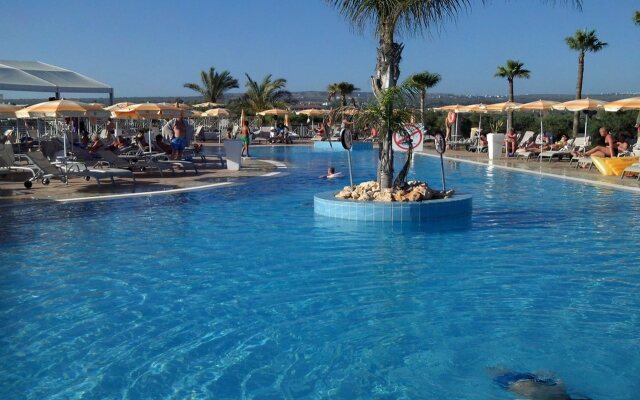 Asterias Beach Hotel